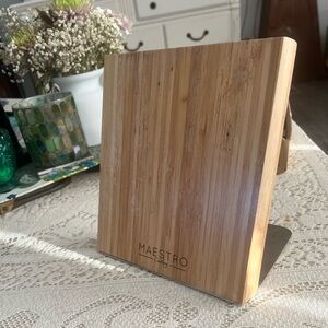 Maestro Cutlery Bamboo and Stainless Steel‎ Magnetic Knife Stand Board